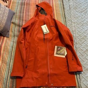 Marmot Women's GORE-TEX® Essential Jacket size Medium